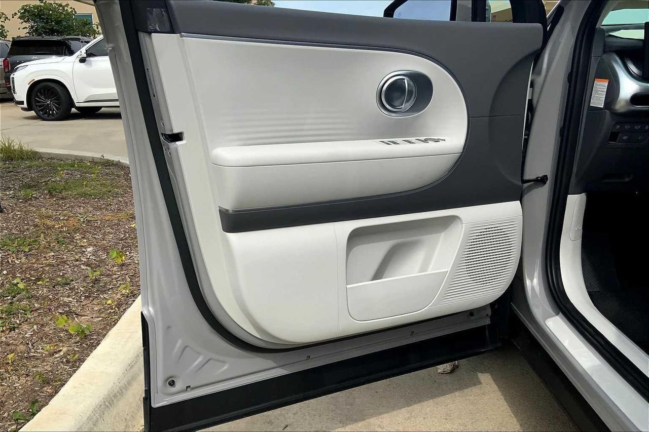 2026 Hyundai IONIQ 9 S - Photo 10