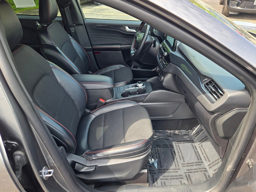2025 Ford Escape ST-Line - Photo 7