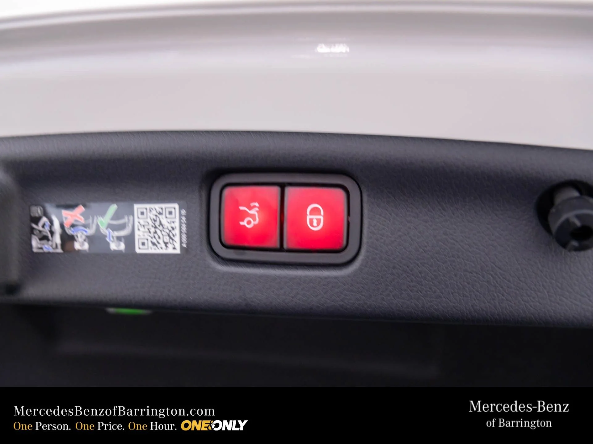 New 2026 White Mercedes-Benz C 300 image 36
