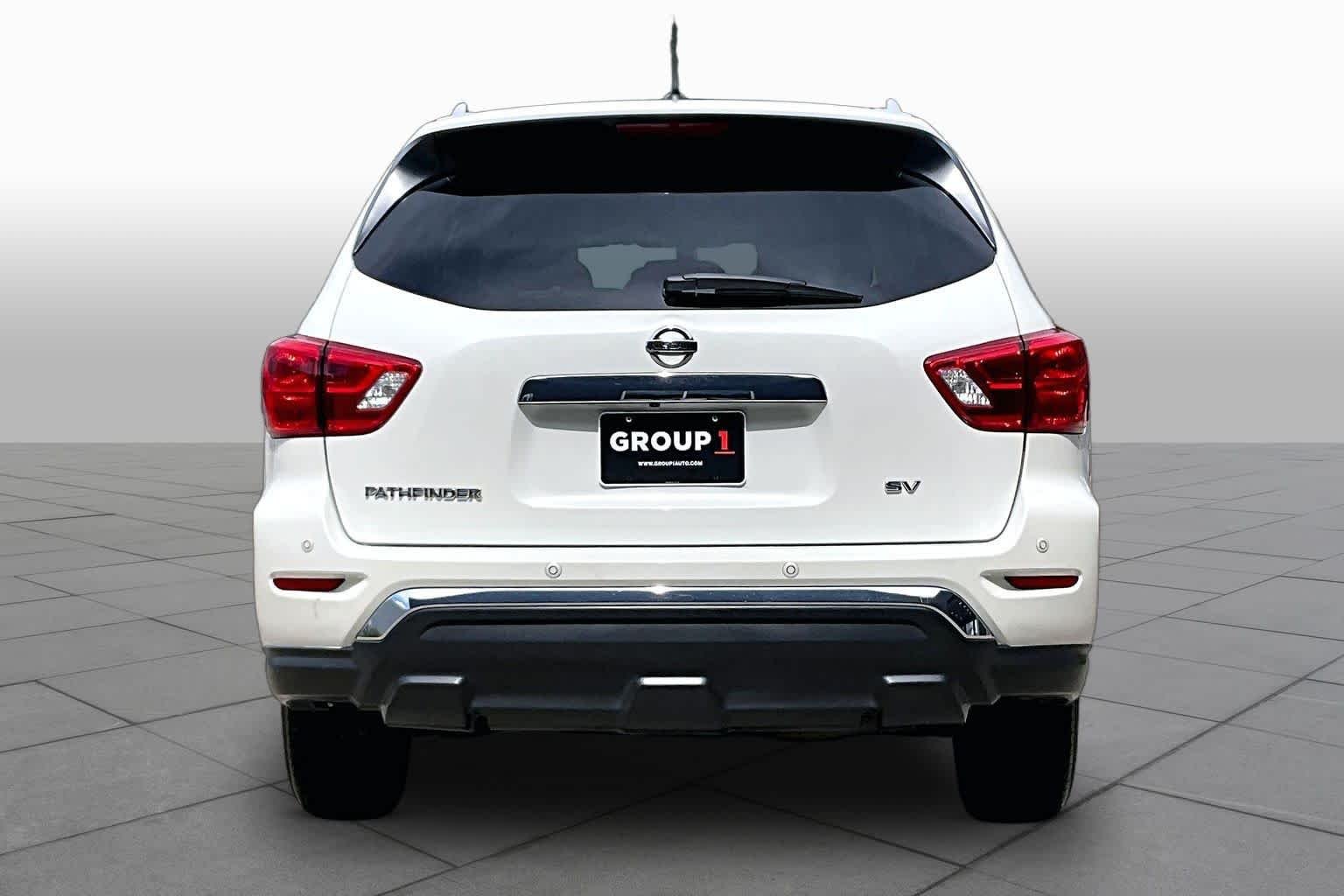 Pre-Owned 2018 Nissan Pathfinder SV