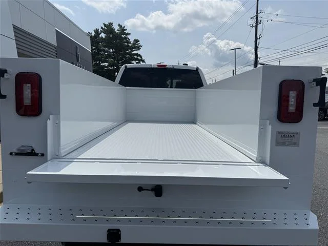 New 2026 Oxford White Ford F-350® XL image 15