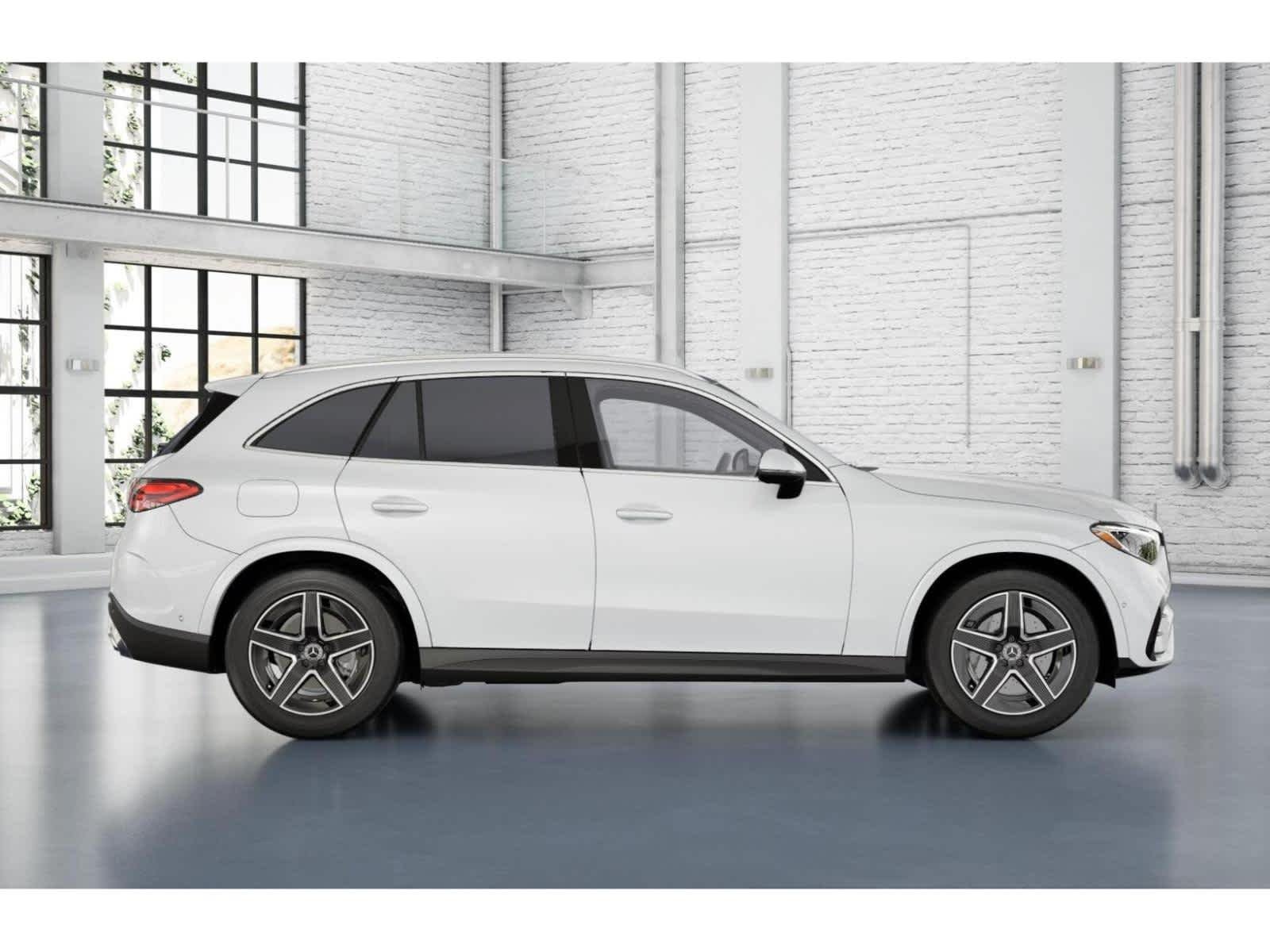 Used 2026 MANUFAKTUR Moonlight White Metallic Mercedes-Benz GLC 300 image 15