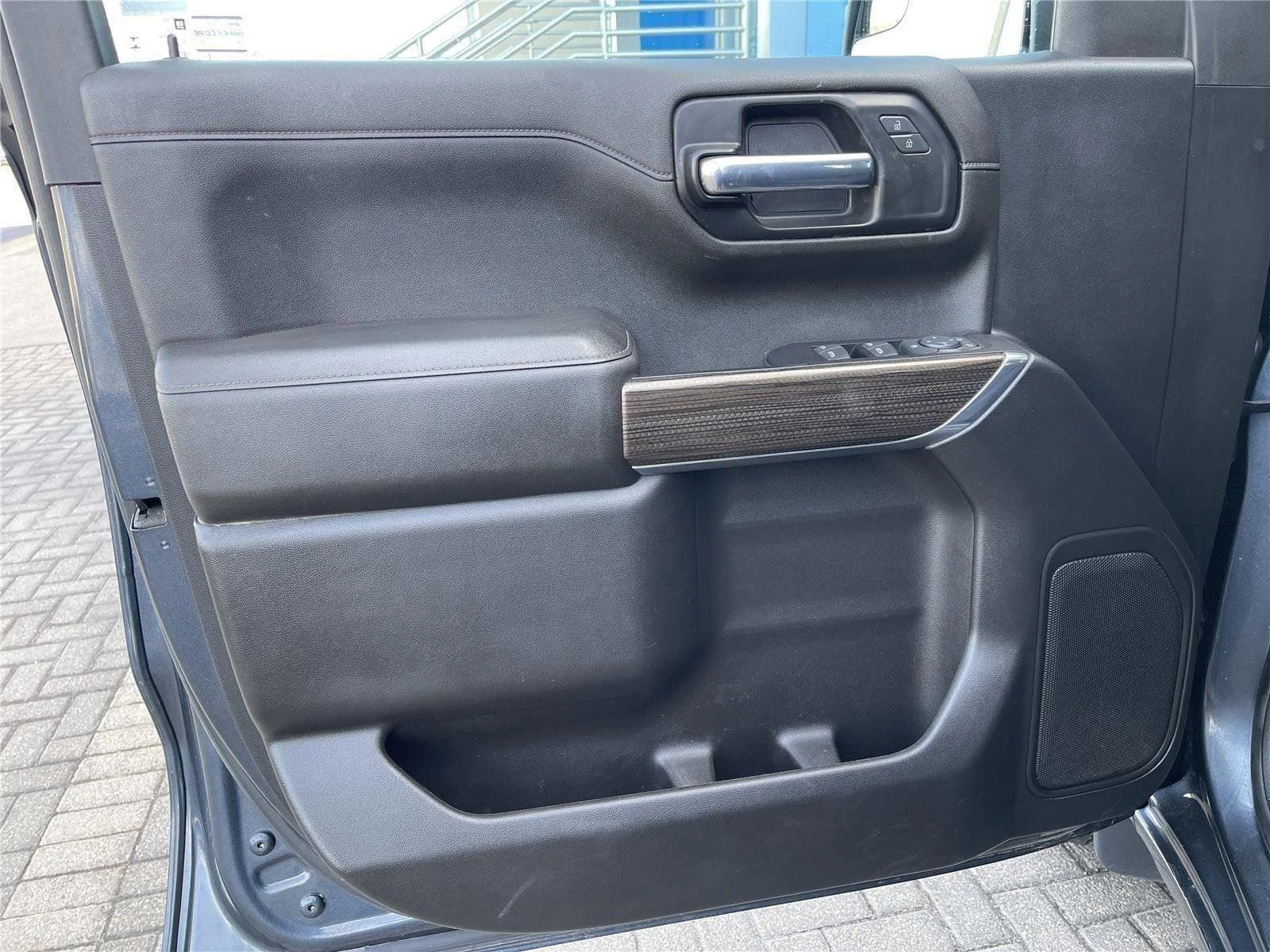 Used 2022 Shadow Gray Metallic Chevrolet RST image 14