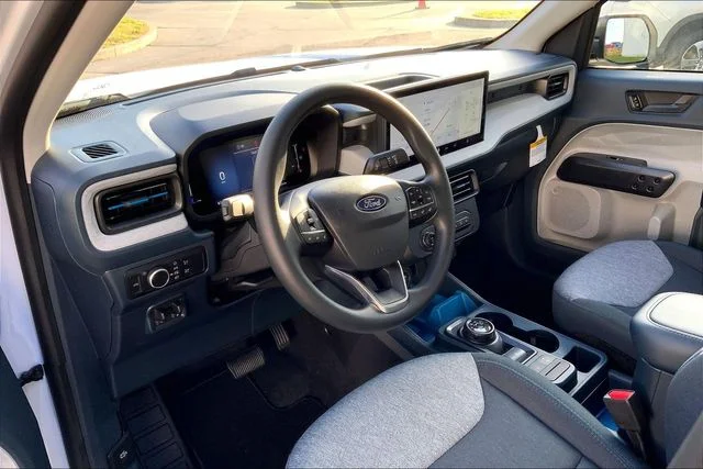 New 2026 Oxford White Ford XLT image 6