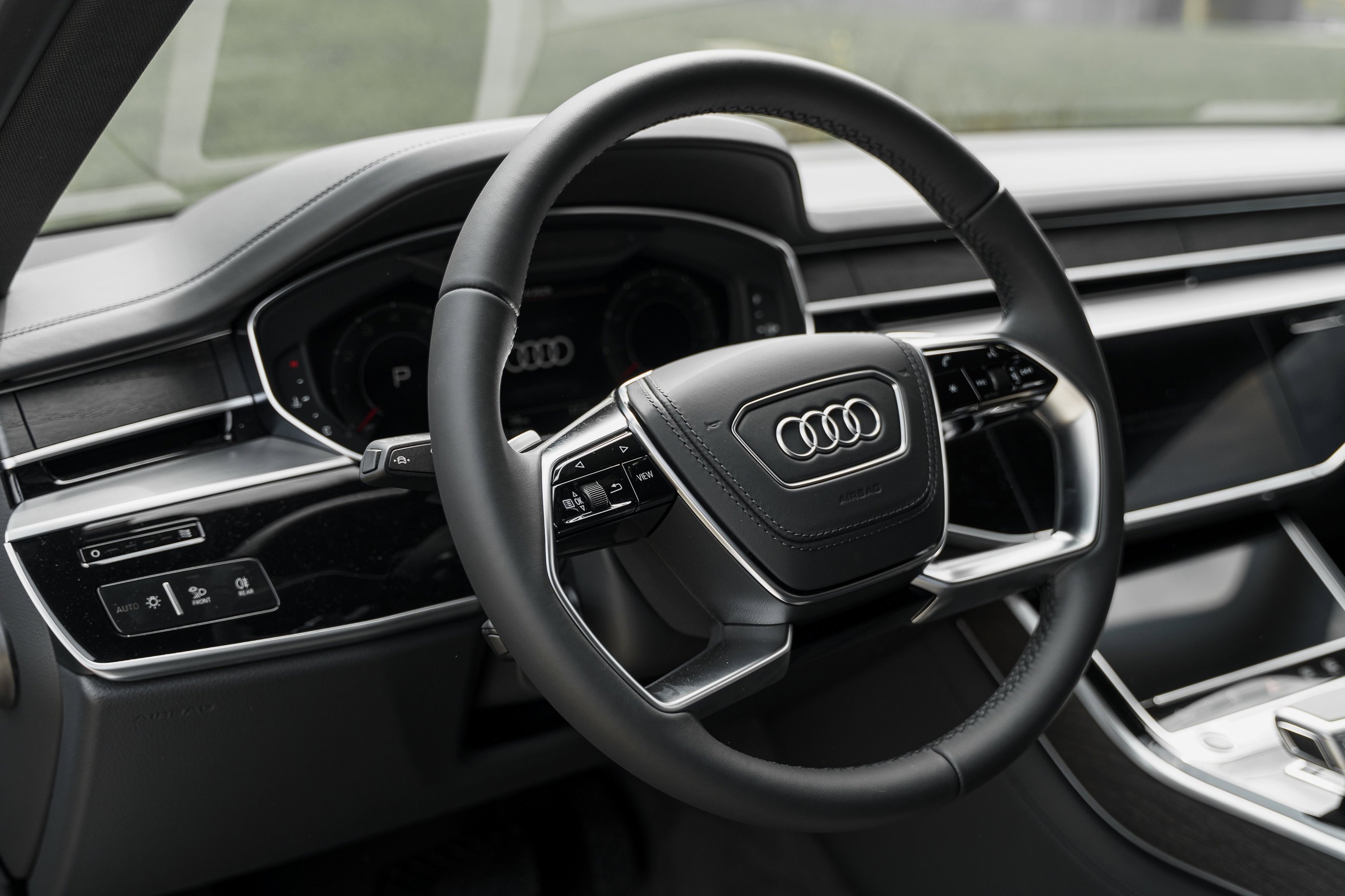 New 2026 Daytona Gray Pearl Effect Audi  image 10