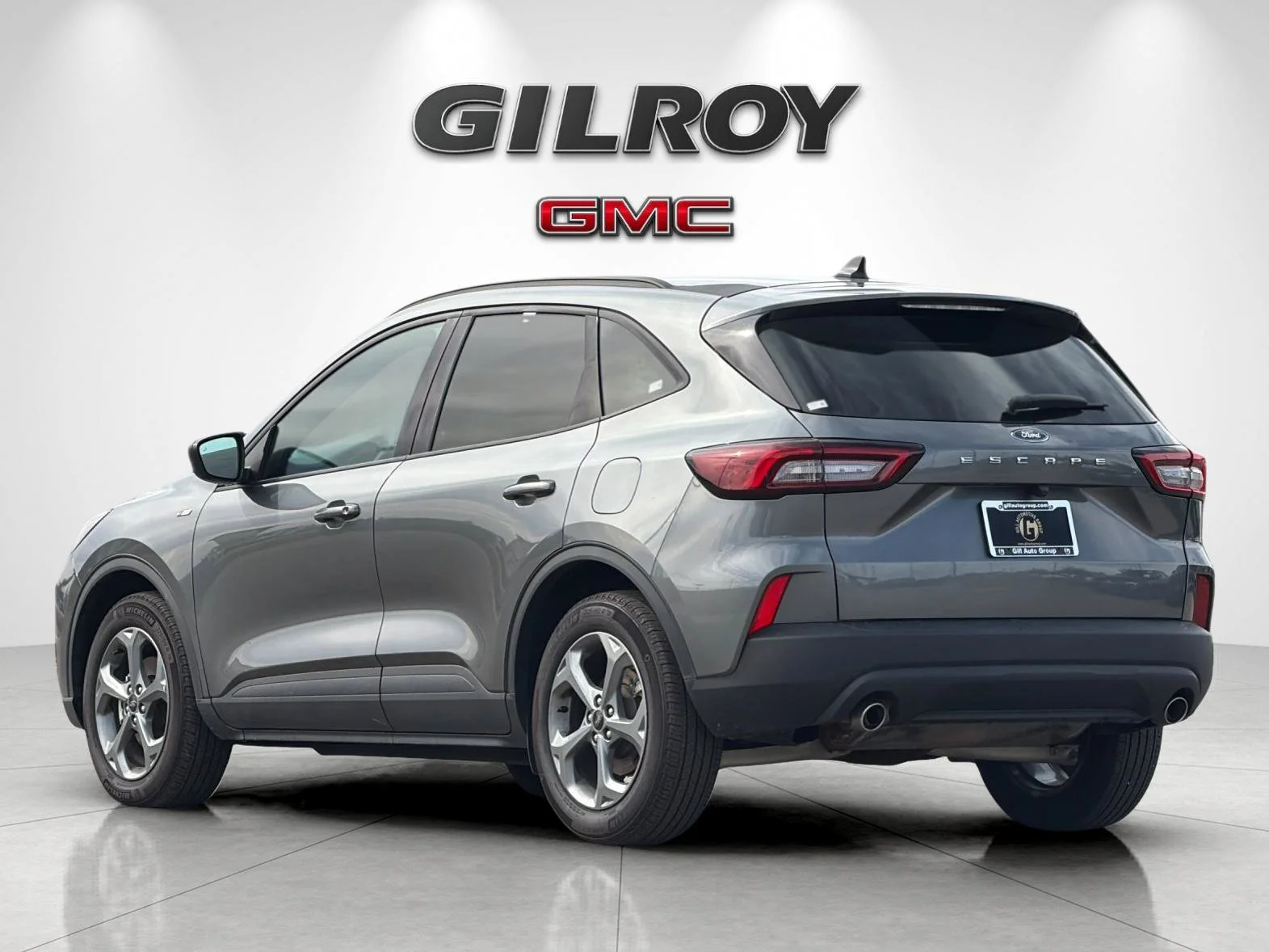 Used 2025 Gray Ford ST-Line image 5
