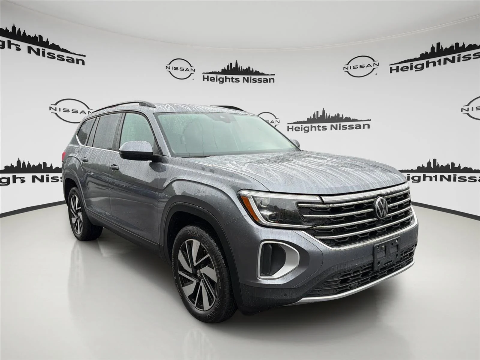 2025 Volkswagen Atlas SE w/Tech - Photo 7
