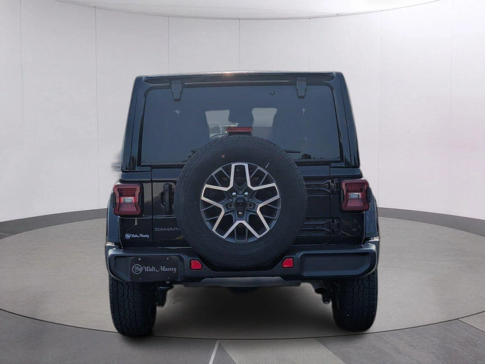 Used 2025 Black Clearcoat Jeep Sahara image 4