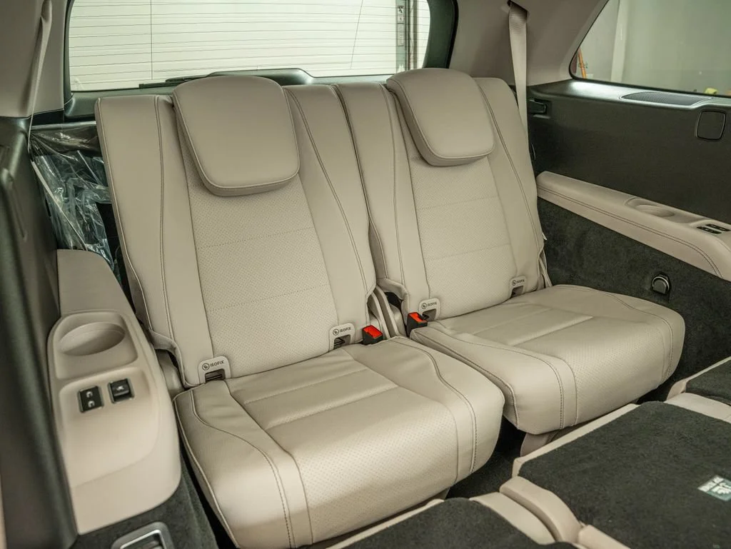 Used 2026 Black Mercedes-Benz GLS 450 image 34