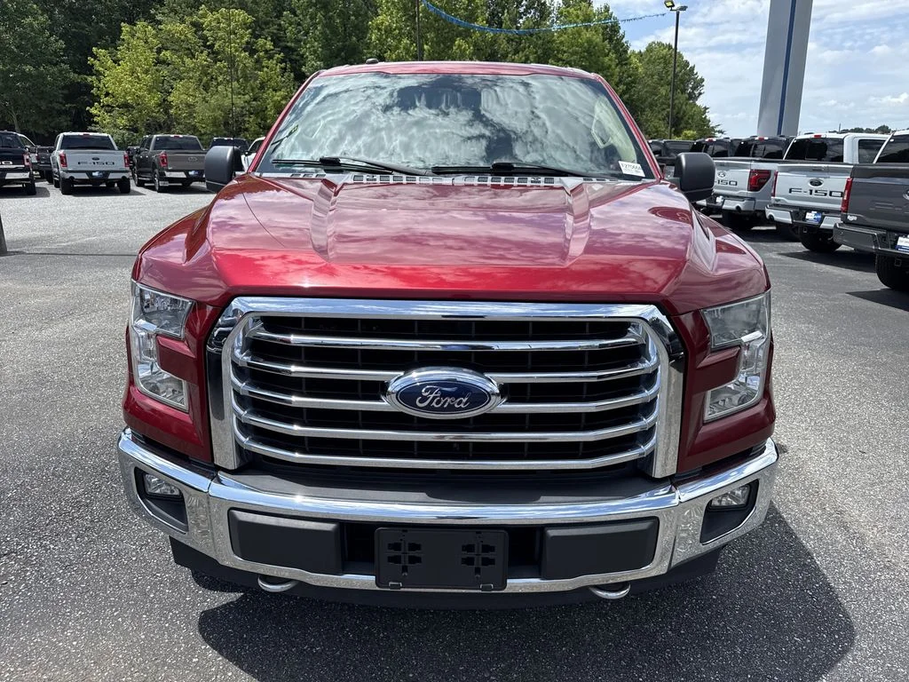 Used 2017 Red Ford XLT image 2