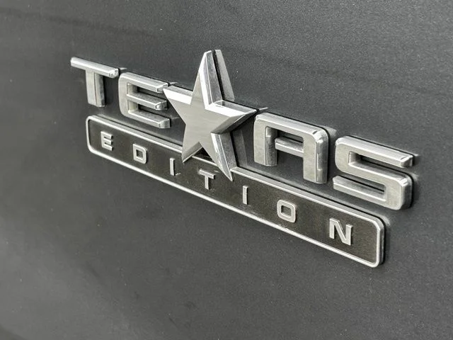 Used 2021 Gray Chevrolet LT image 11
