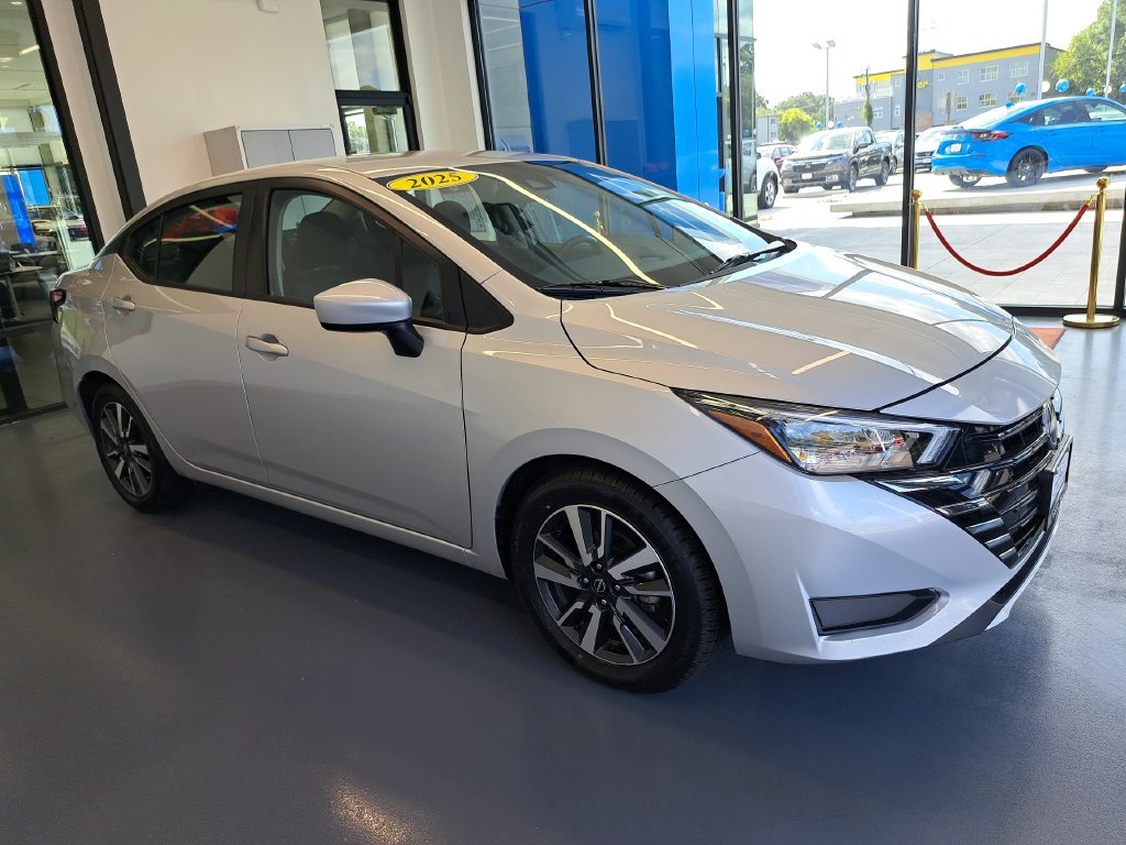 Used 2025 Silver Nissan 1.6 SV image 15