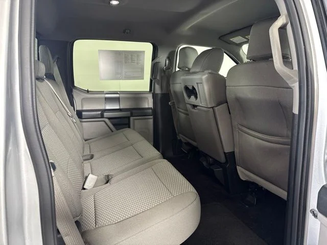 Used 2016 Silver Ford XLT image 5