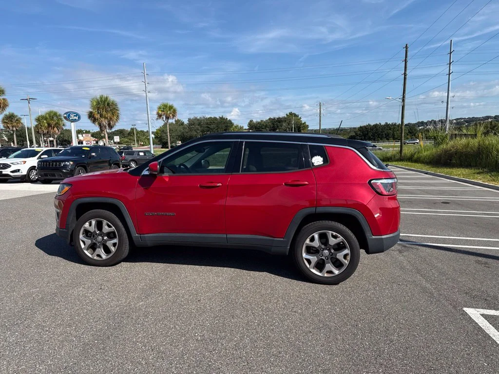 Used 2018 Redline Pearlcoat Jeep Limited image 4