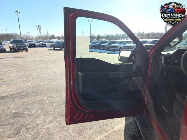 New 2026 Ruby Red Metallic Tinted Clearcoat Ford XLT image 22