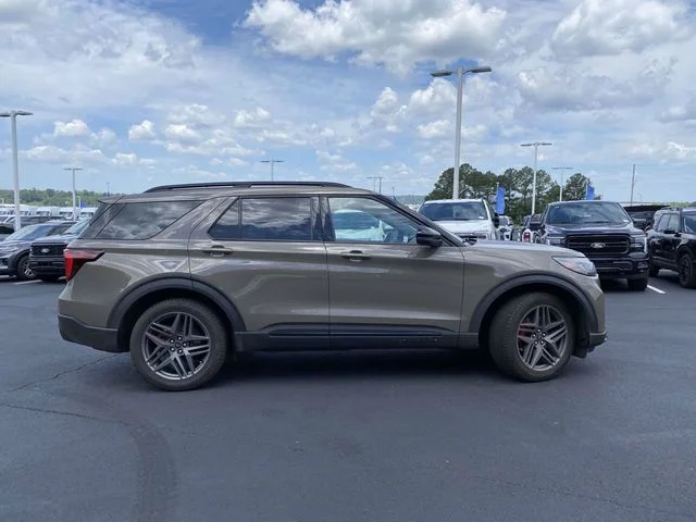New 2026 Marsh Gray Ford ST image 2