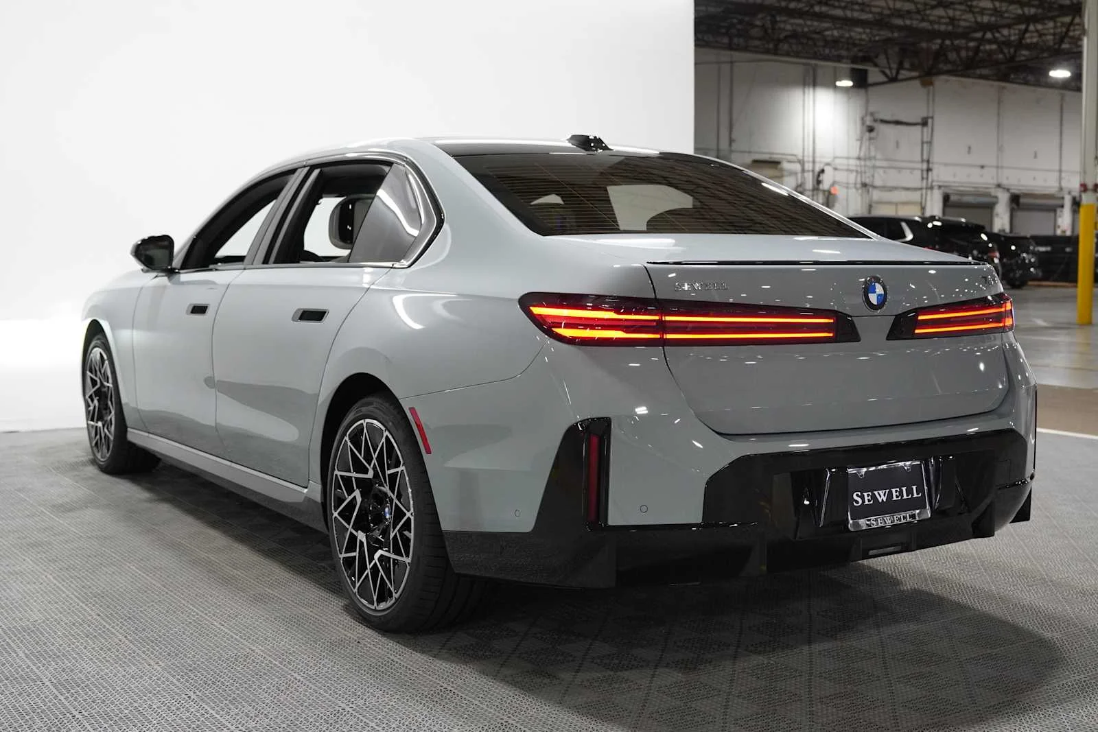 New 2027 Brooklyn Grey Metallic BMW 740i image 4