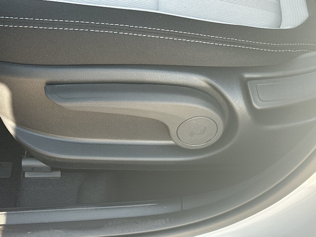 New 2026 Lunar White Hyundai SEL image 30