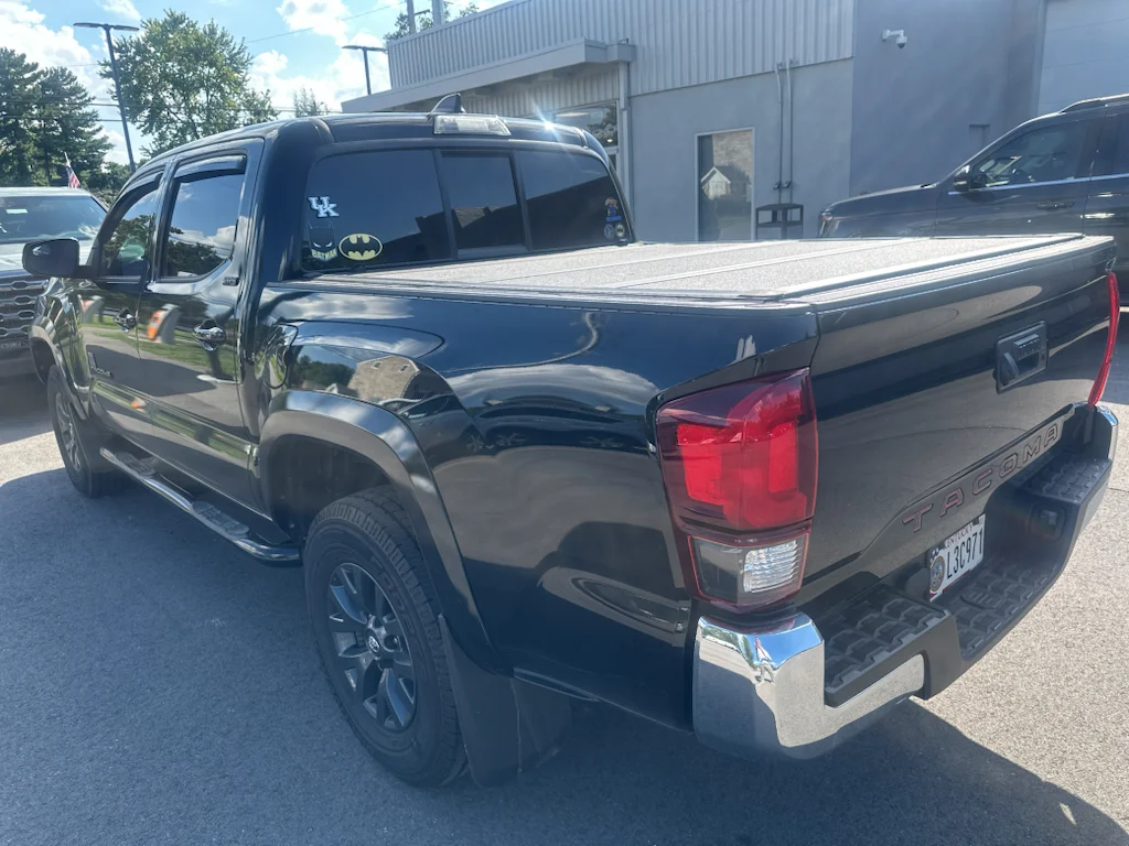 Used 2022 Midnight Black Metallic Toyota SR5 image 4