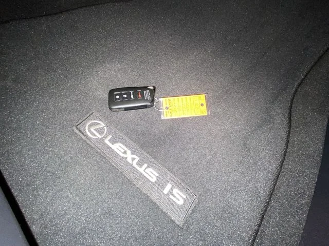 Used 2023 Red Lexus 300 image 29