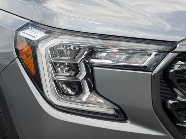 Used 2023 Sterling Metallic GMC AT4 image 9