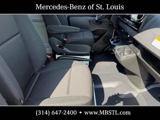 New 2026 Arctic White Mercedes-Benz  image 6