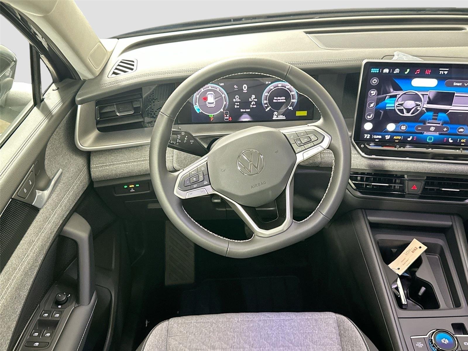 New 2026 Platinum Gray Metallic Volkswagen S image 21