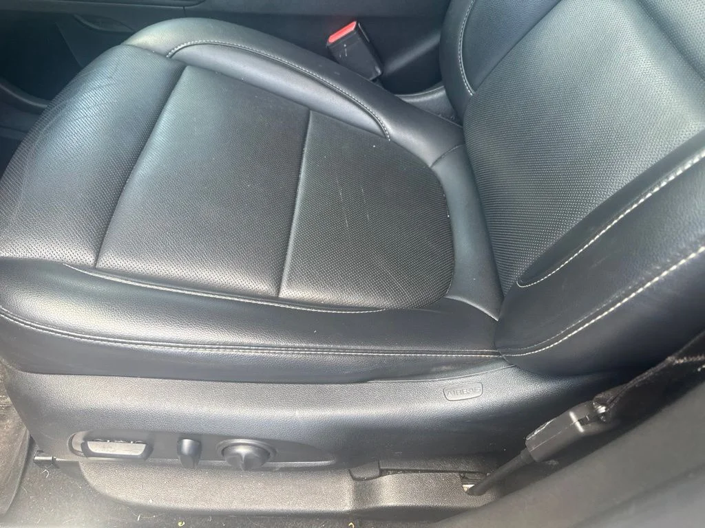 Used 2022 Gray GMC SLT image 7