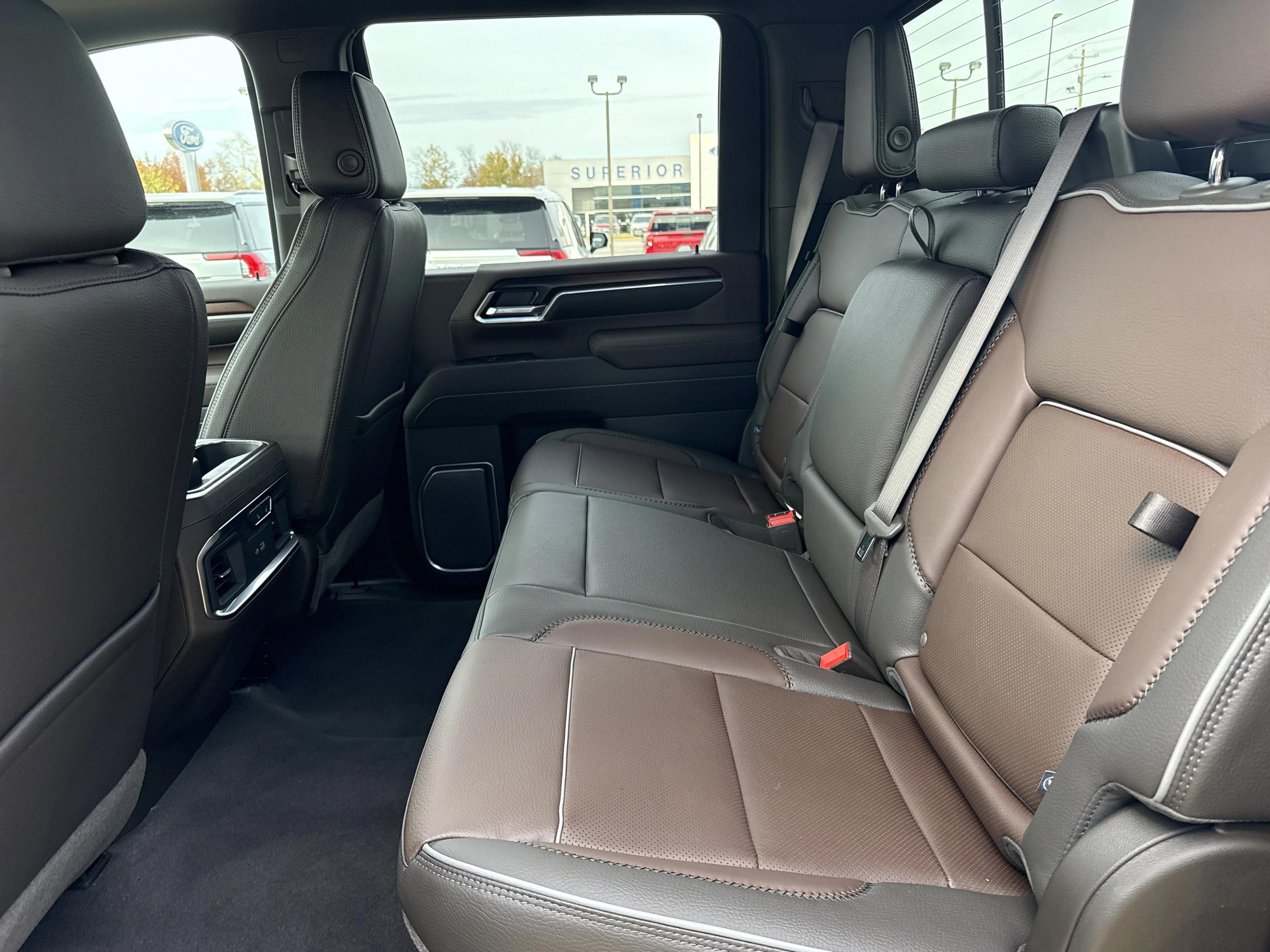 New 2026 Summit White GMC Denali 4WD image 6