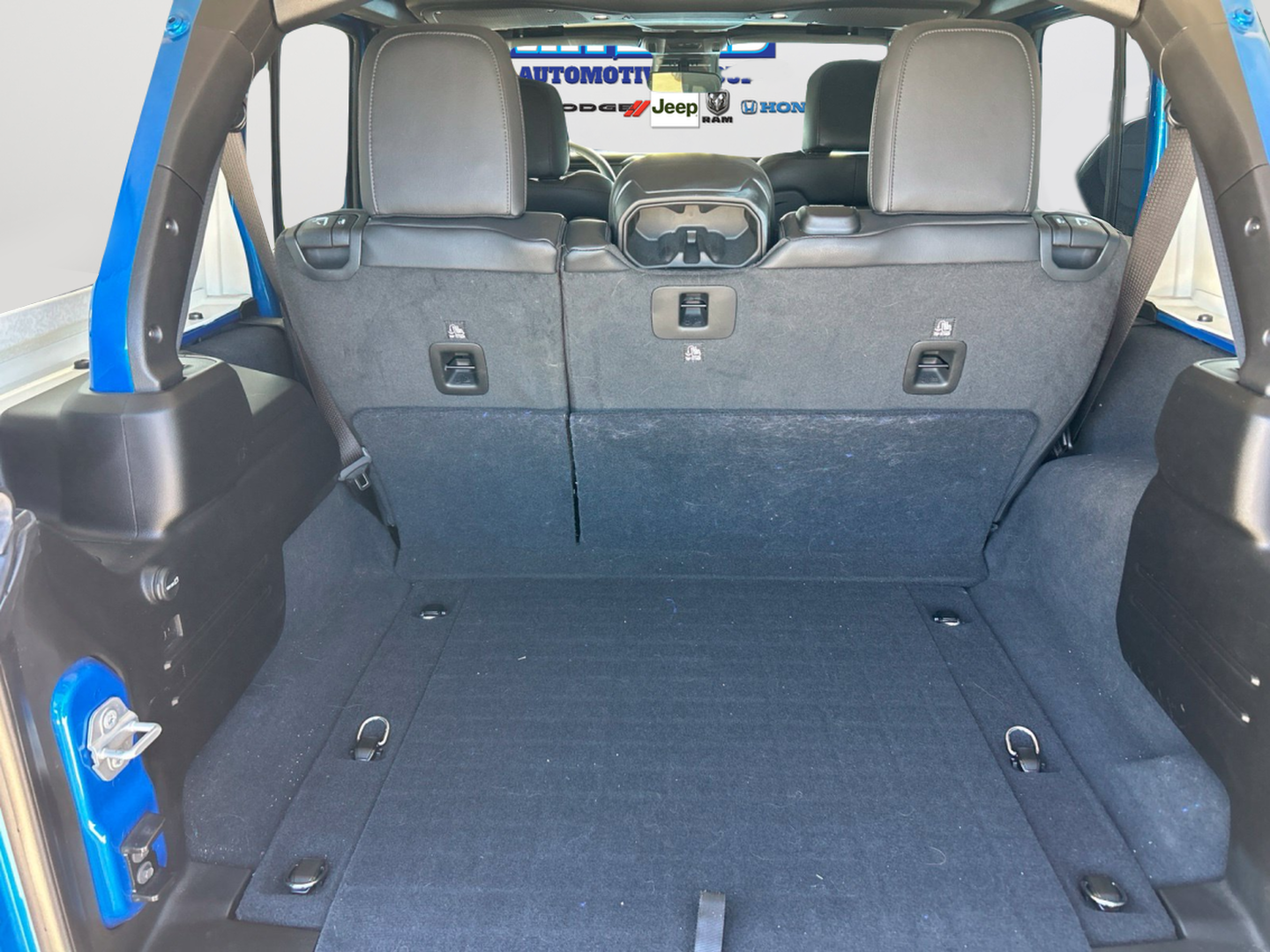 Used 2024 Blue Jeep Sahara image 35