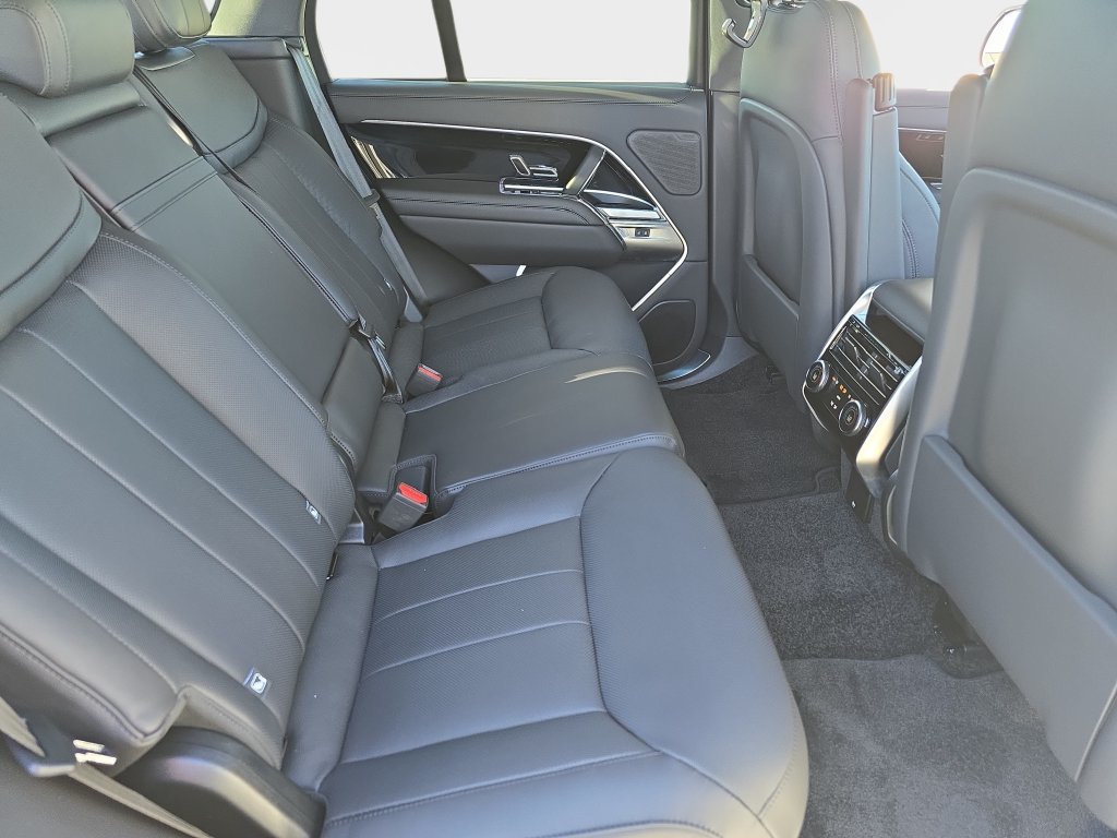 New 2026 Fuji White Land Rover SE image 11