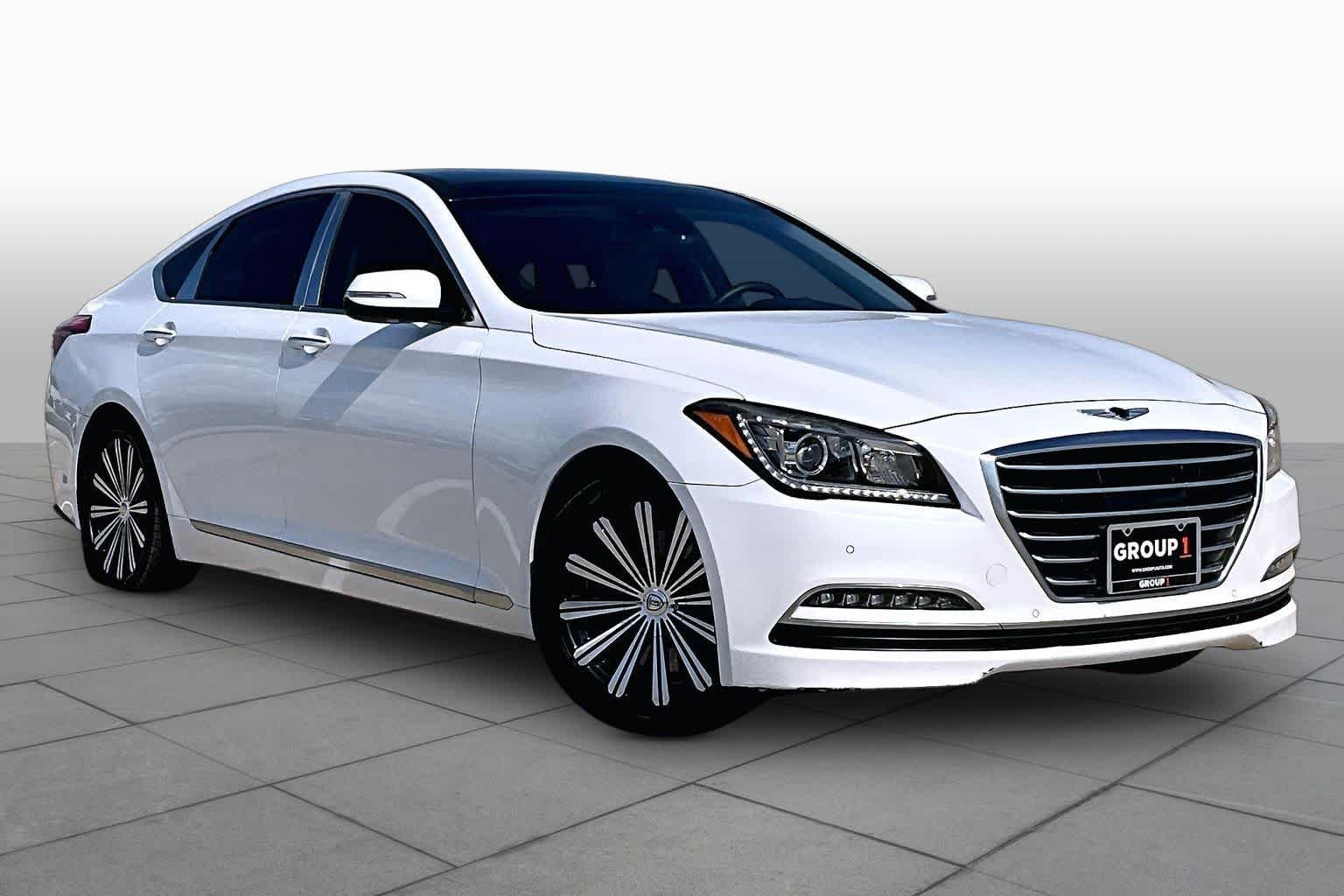 Used 2017 Casablanca White Genesis 3.8L image 3