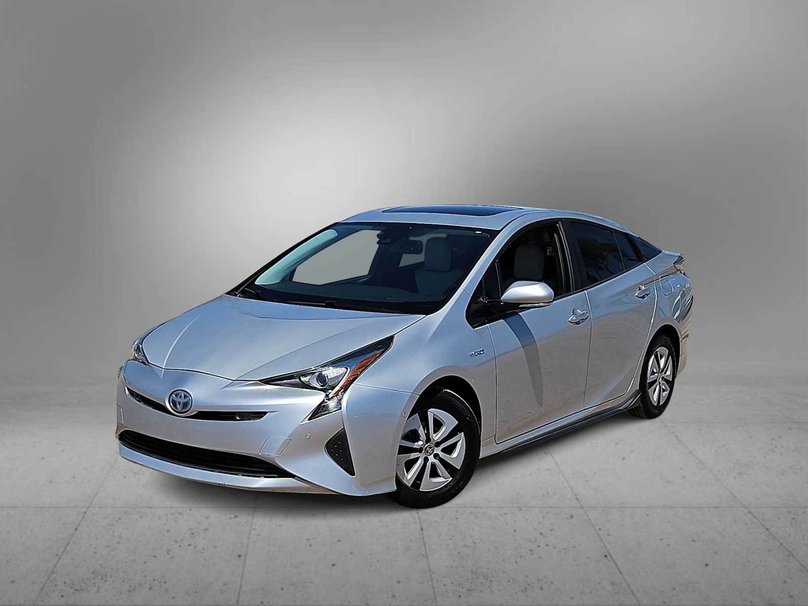 2018 Toyota Prius Four's photo