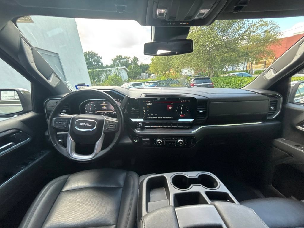Used 2025 Sterling Metallic GMC SLT image 19