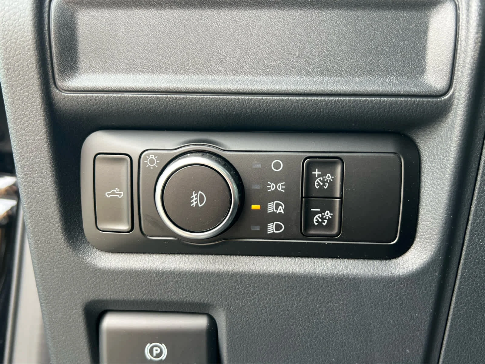 New 2026 Agate Black Metallic Ford XLT image 31