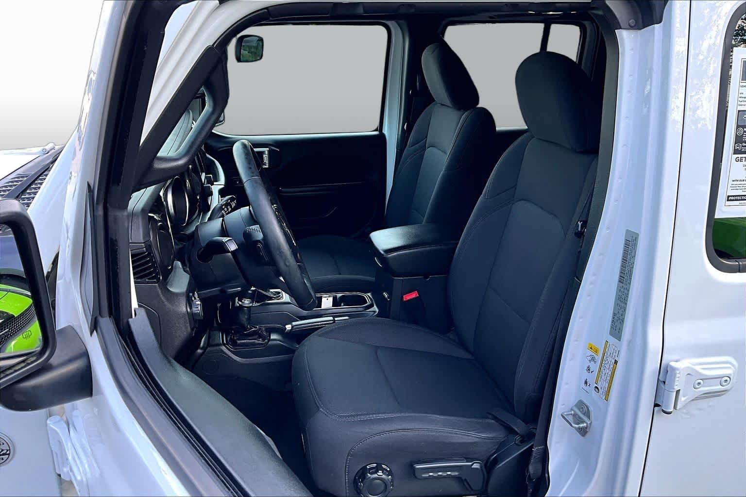 Used 2019 Bright White Clearcoat Jeep Sport Altitude image 9