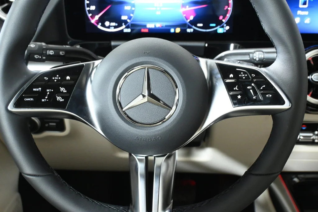 Used 2026 Gray Mercedes-Benz GLA 250 image 18