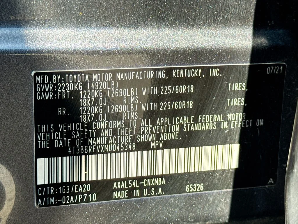 Used 2021 Gray Toyota XLE Premium image 41