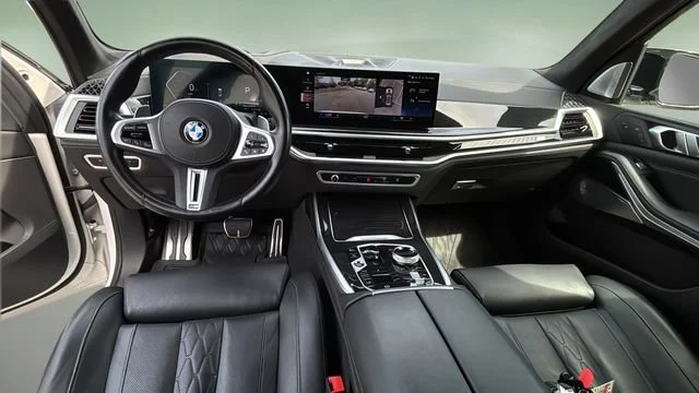 Used 2023 White BMW M60i image 16