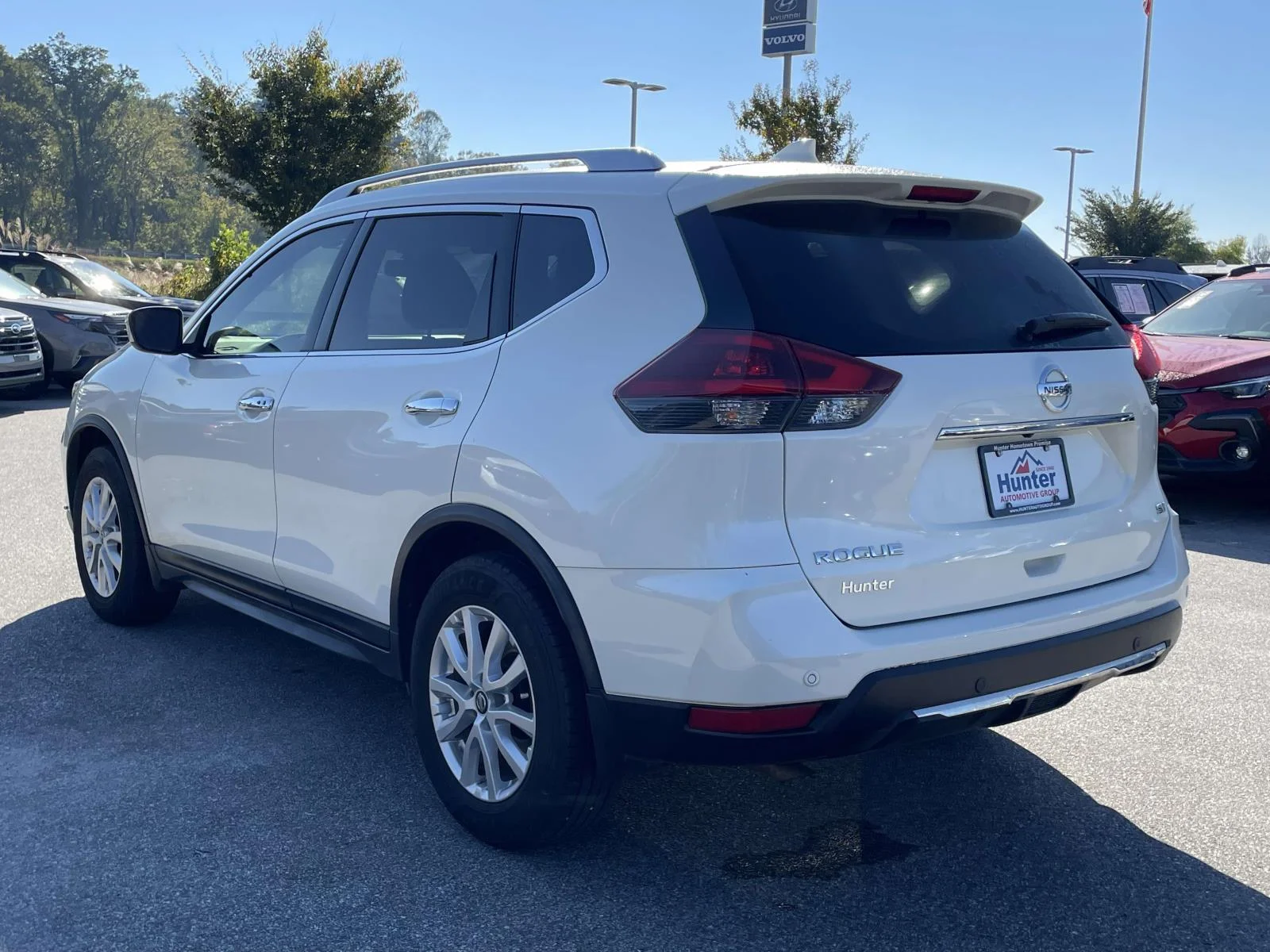 Used 2020 Pearl White Tricoat Nissan SV image 26