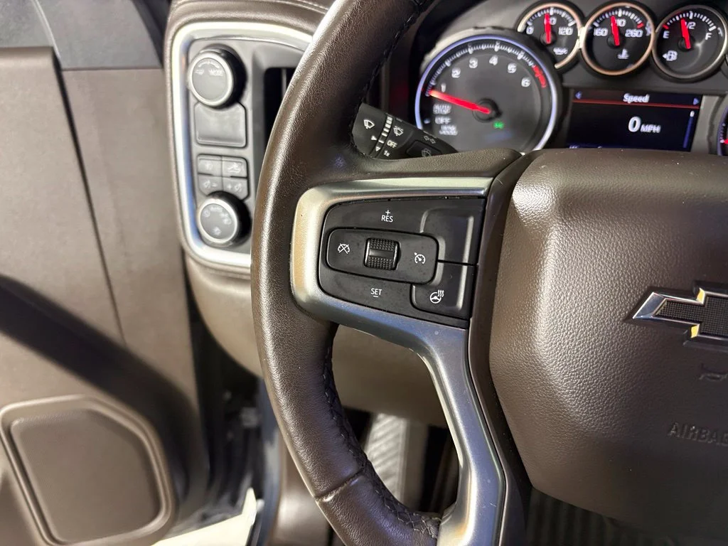 Used 2021 Gray Chevrolet RST image 23