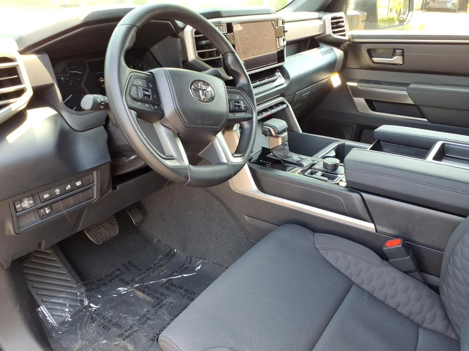 2026 Toyota Tundra SR5 - Photo 9
