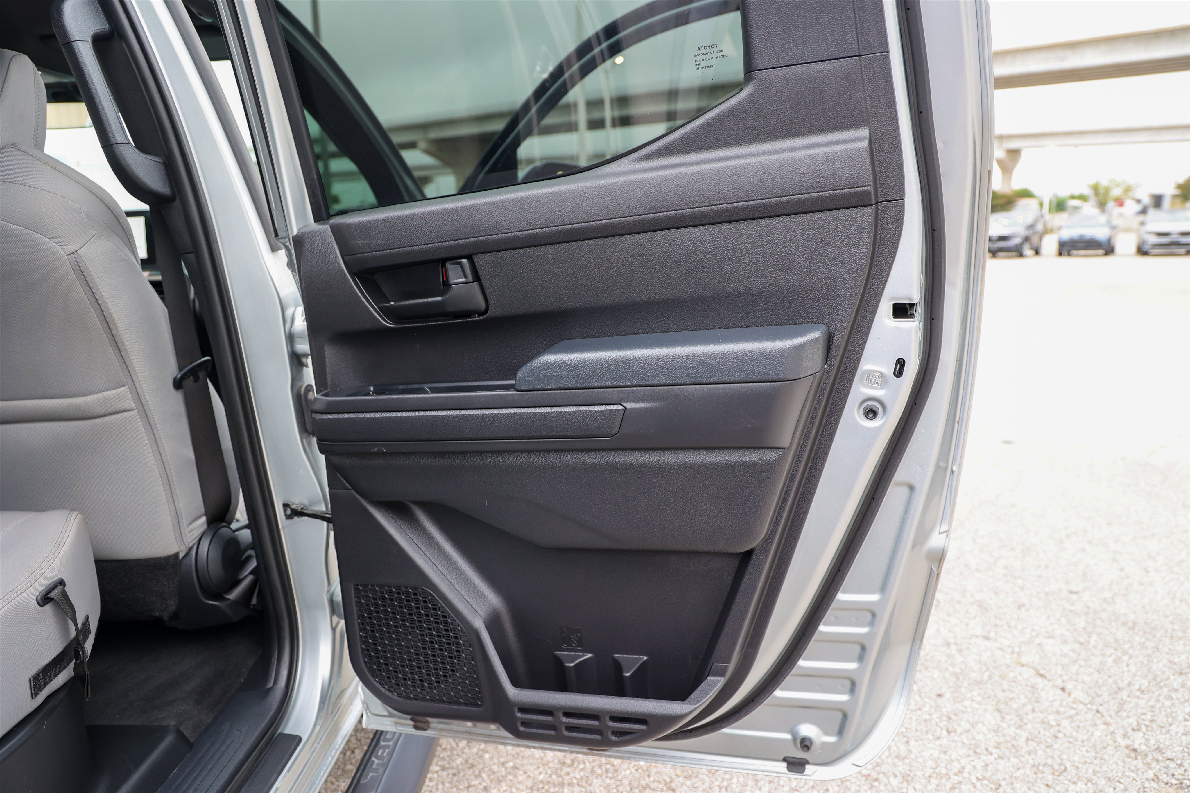 Used 2025 Silver Toyota SR5 image 37