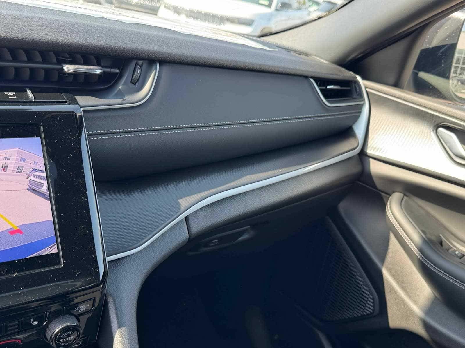 2025 Jeep Grand Cherokee L Laredo - Photo 20