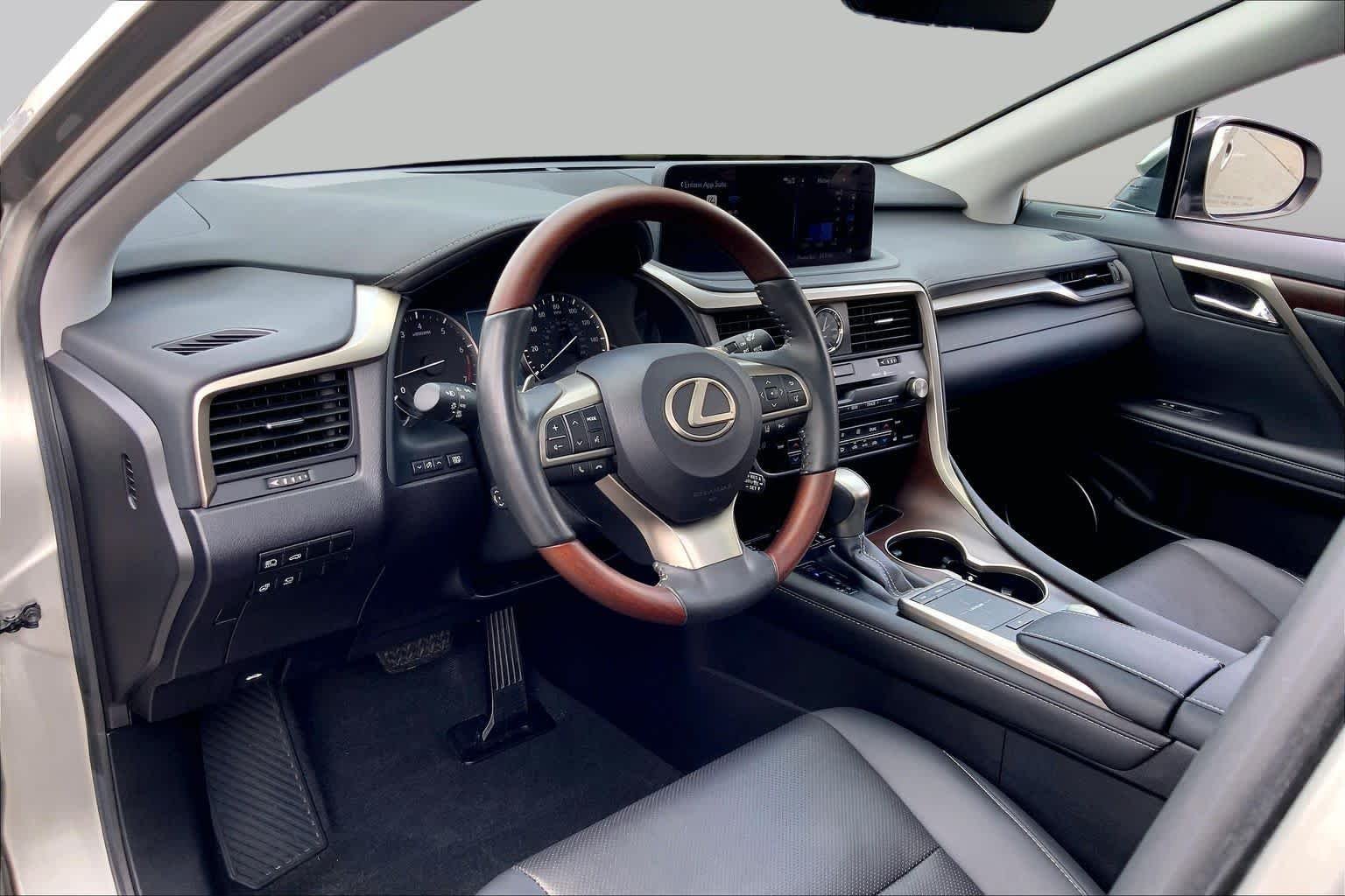 Used 2022 Atomic Silver Lexus  image 18