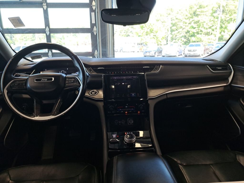 Used 2022 Gray Jeep Limited image 10