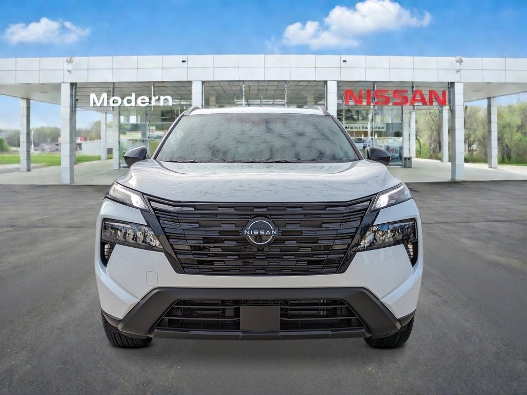 New 2026 Everest White Pearl Tricoat Nissan Dark Armor image 8