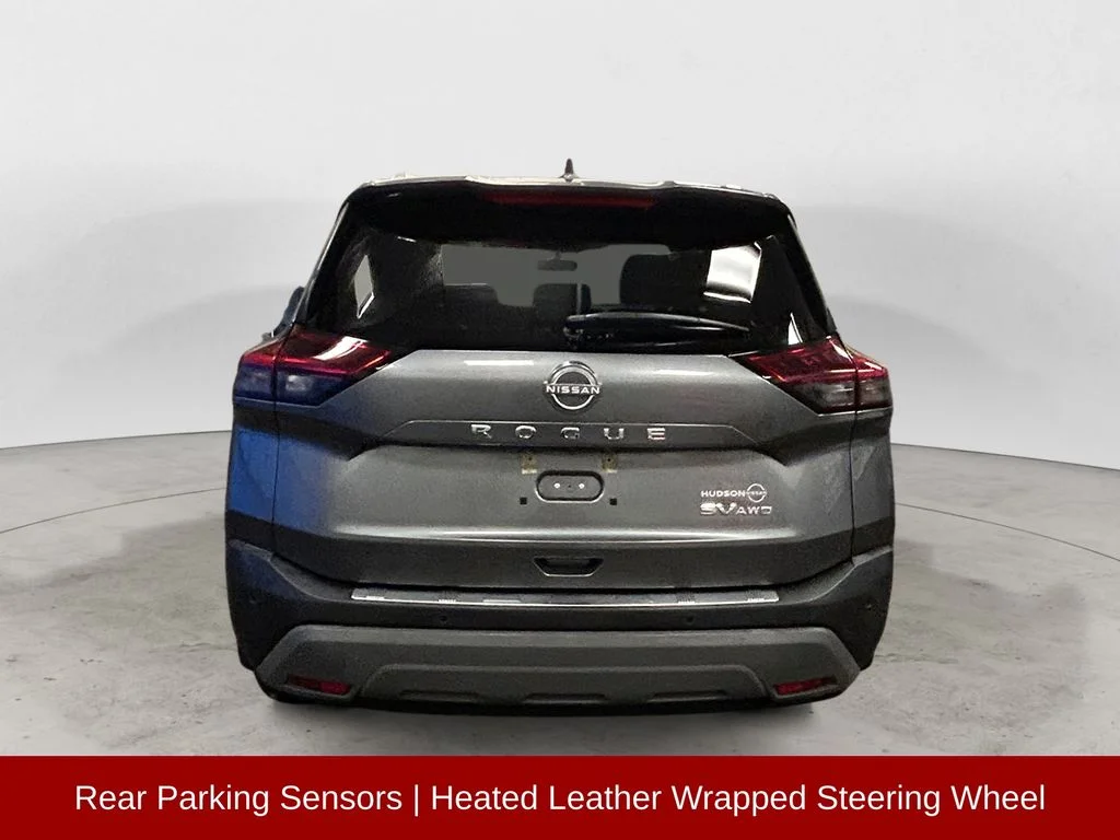 Used 2023 Gun Metallic Nissan SV image 5
