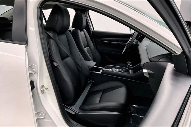Used 2026 Snowflake White Pearl Mica Mazda 2.5 S Preferred Sunroof - Adaptive Cruise - Htd Seats image 8
