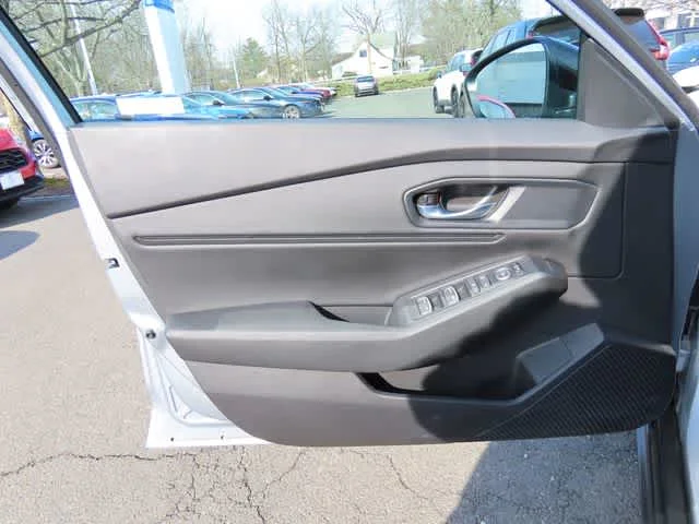 2025 Honda Accord SE - Photo 14